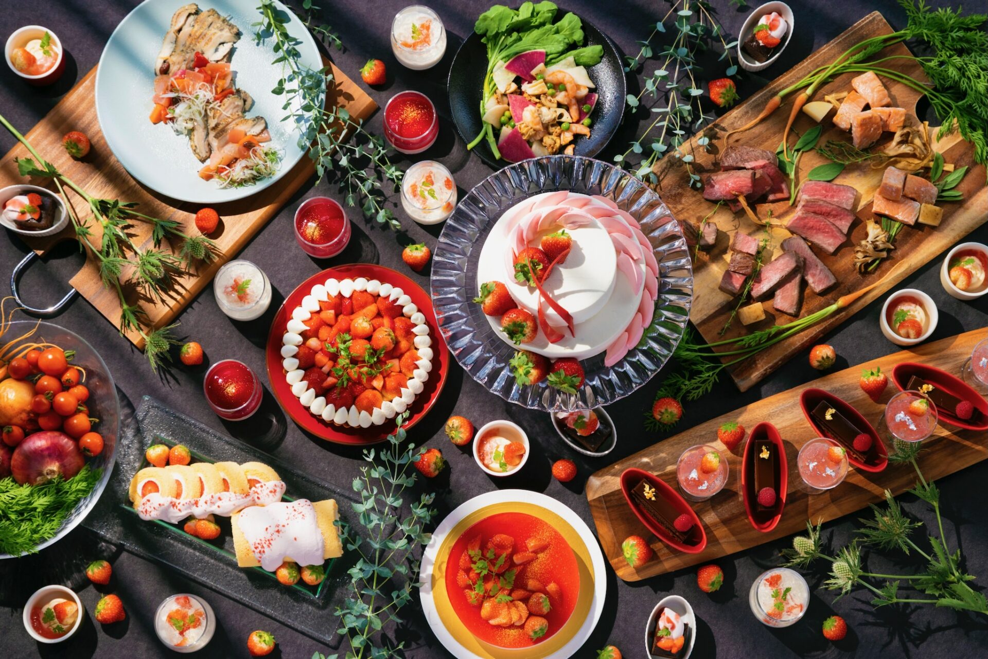 【毎月2日間限定開催】スイーツ＆ランチブッフェ 〜あまおう スイーツ〜